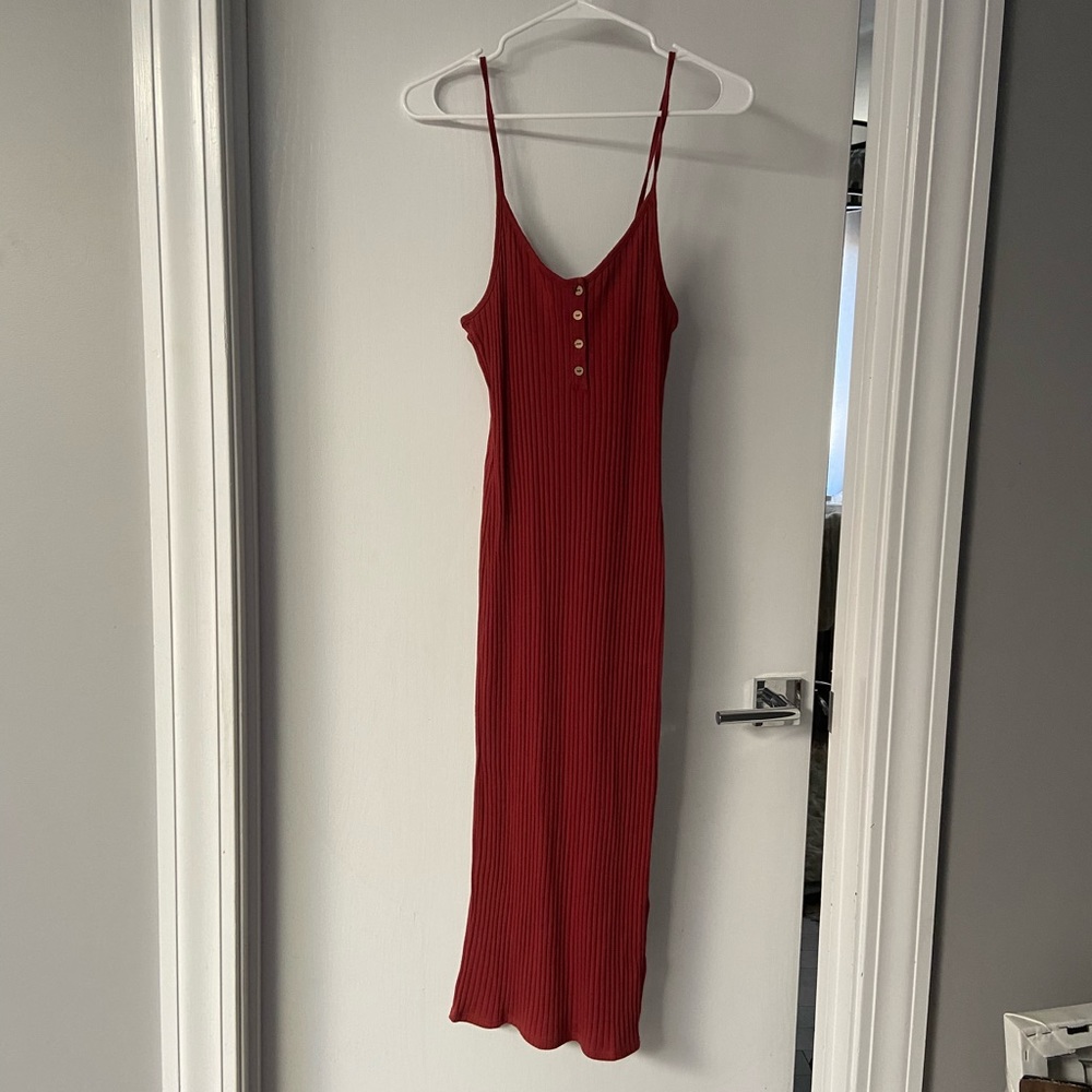 Long tight fitted maroon dress
